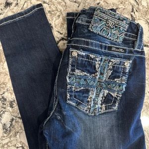 Miss Me - Mid Rise - Skinny - sz 27